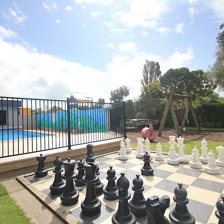 New Plymouth Top 10 Holiday Park Exterior photo
