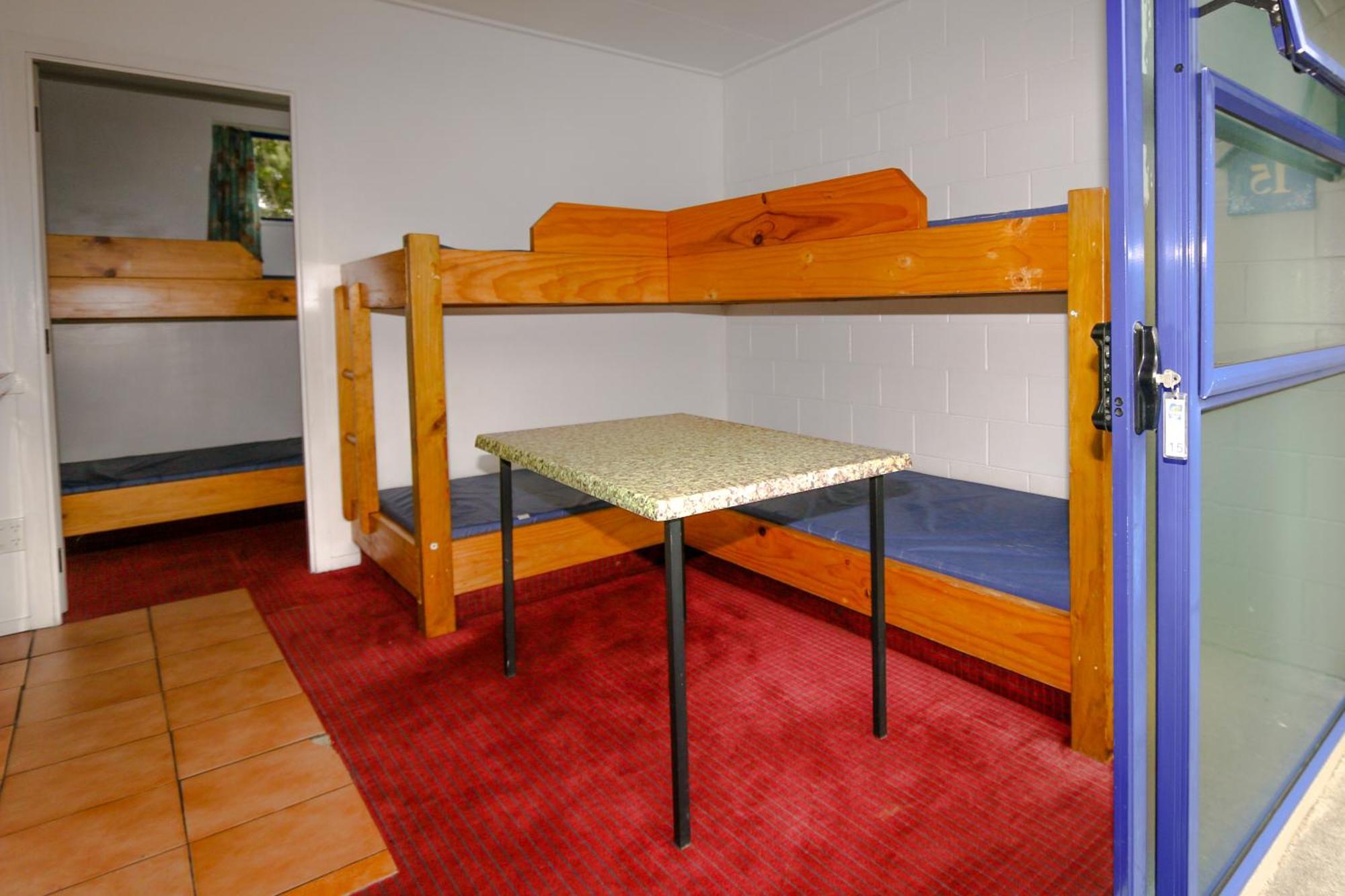 New Plymouth Top 10 Holiday Park Room photo