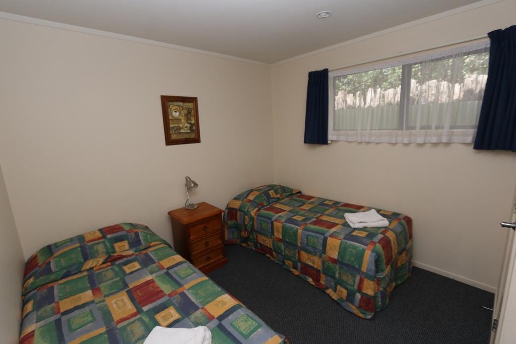 New Plymouth Top 10 Holiday Park Room photo