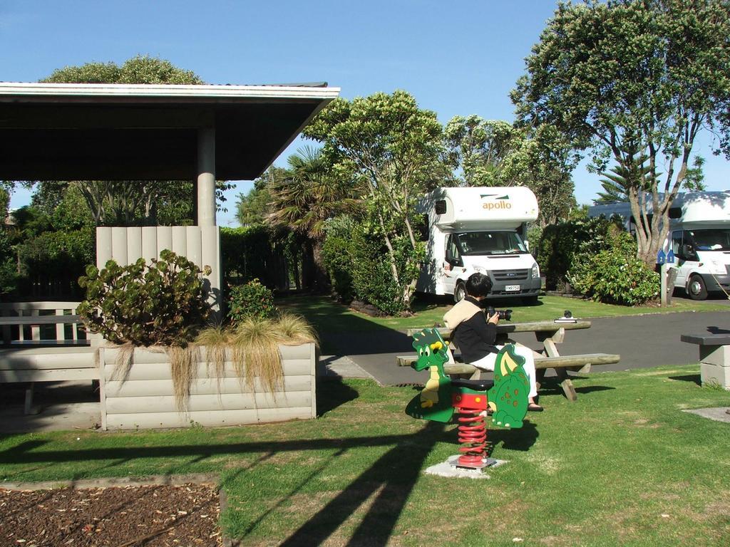 New Plymouth Top 10 Holiday Park Exterior photo