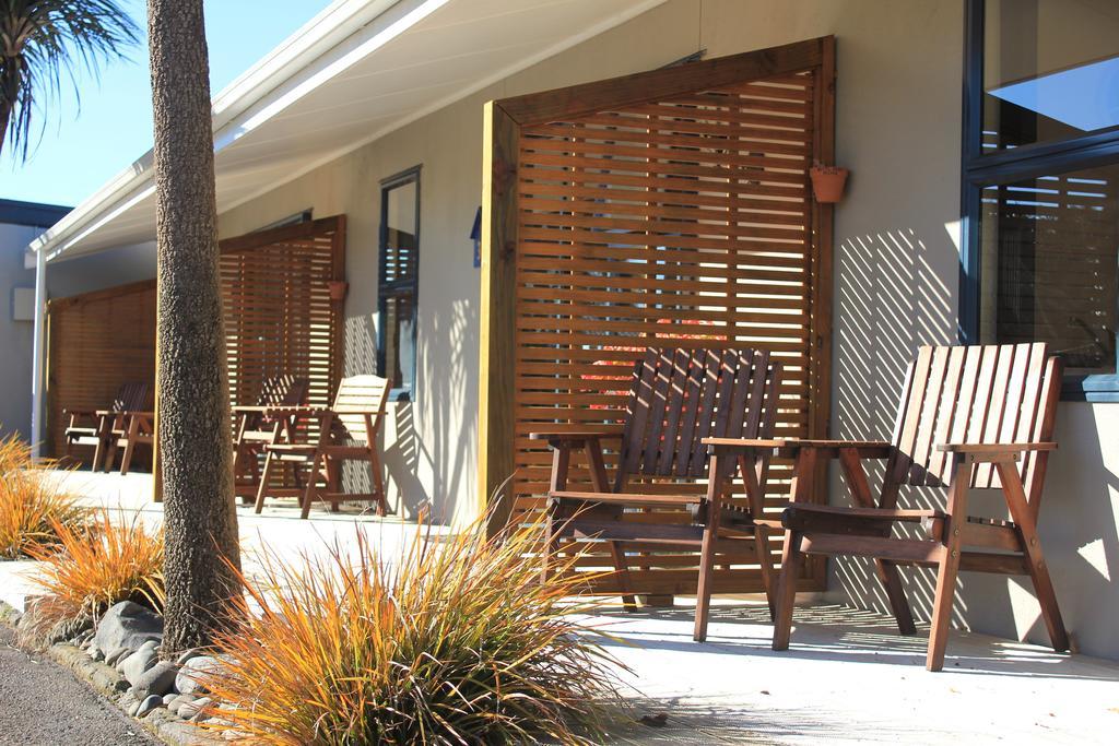 New Plymouth Top 10 Holiday Park Room photo
